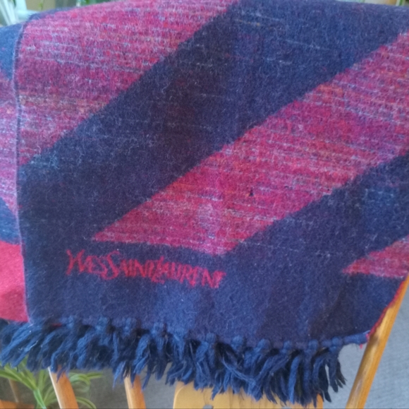 Yves Saint Laurent Other - Yves Saint Laurent 💯 Auth wool scarf